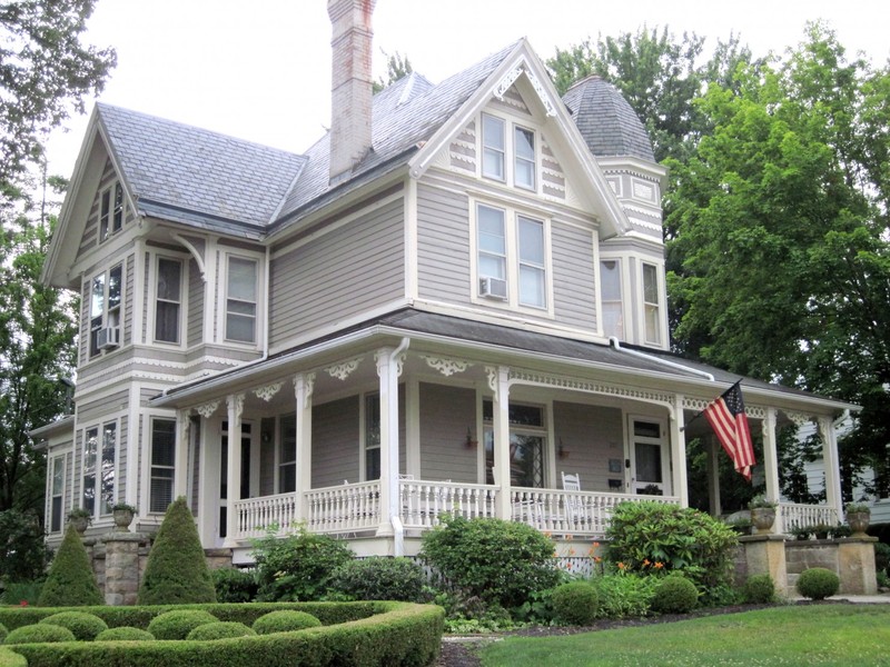 A close up shot of the side of the house.