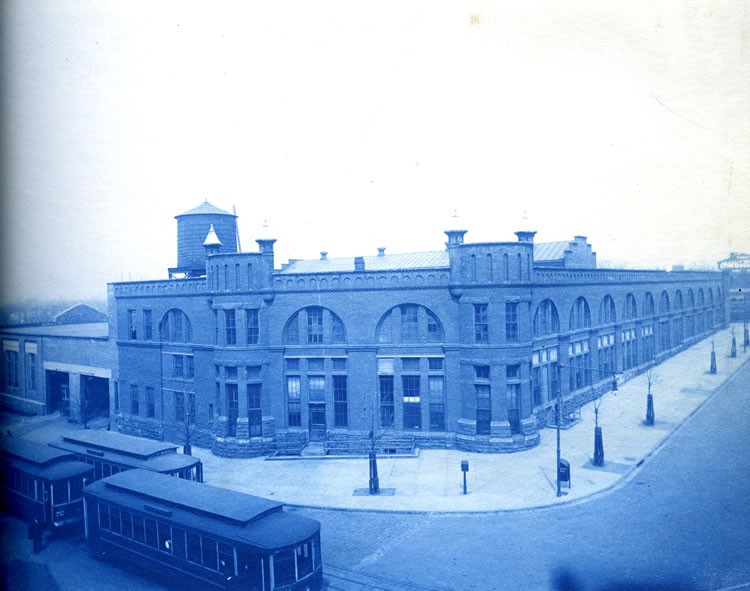 Window, Palace, Mixed-use, Public transport