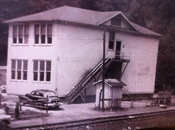 Old Olcott School from http://www.topix.com/album/detail/alum-creek-wv/IU6V9S8TF55J7BCI