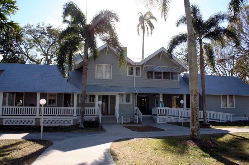 Henry Ford bought the house next to Edison's in 1916 and called the property "The Mangoes." He owned it until 1931.