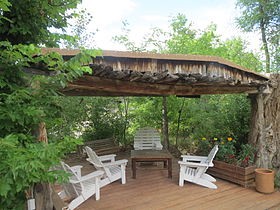 The Outside Beauty of the House's Overview Deck