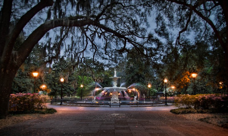 Fountain in the Park at night.