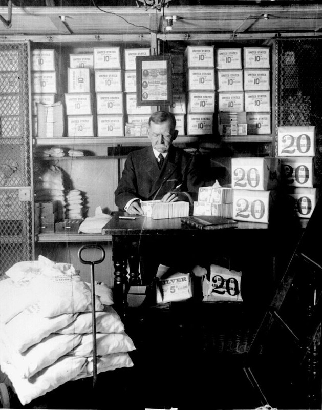 Treasury Official at work in 1907