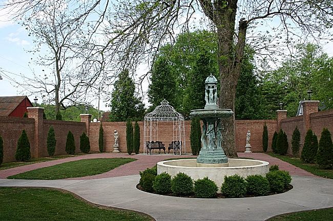 The meticulously landscaped gardens at Falcon Rest.