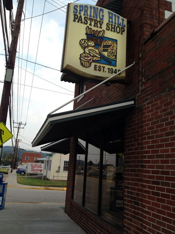 Street view of Spring Hill Pastry Shop.