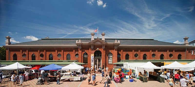 Eastern Market (2010) by AgnosticPreachersKid on Wikimedia Commons (CC BY-SA 3.0)