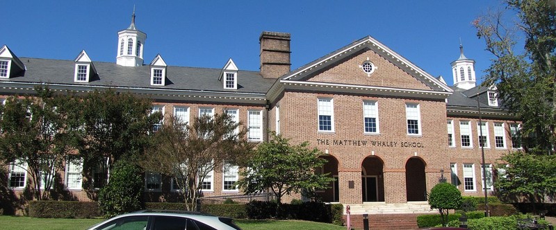 Matthew Whaley School by SKM2000 on Wikimedia Commons (CC BY-SA 3.0)