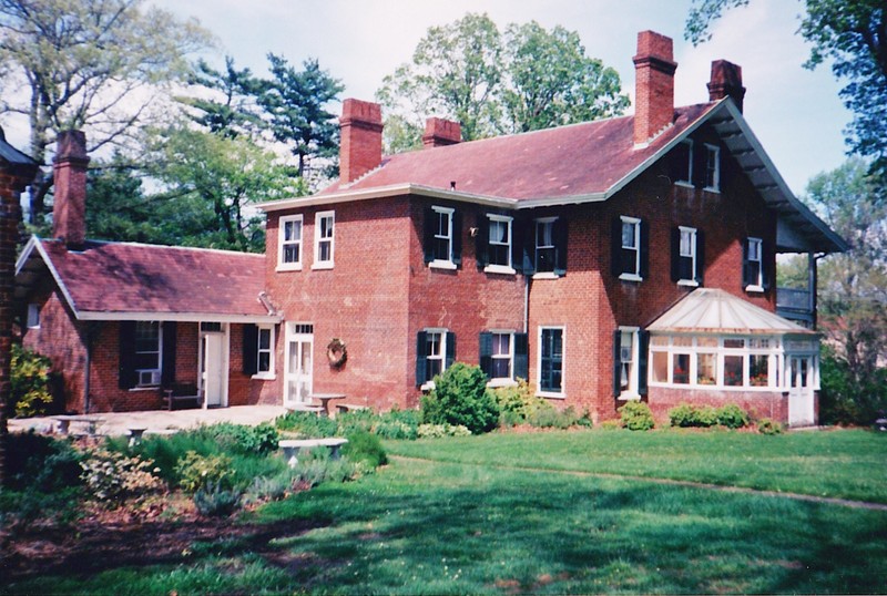 Side view of the Smith-McDowell House Museum