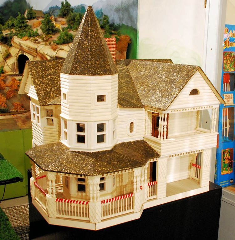 Scale model of a famous local home.