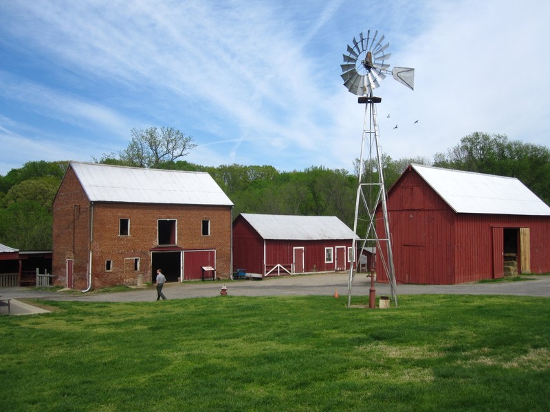 Oxon Cove Park and Oxon Hill Farm