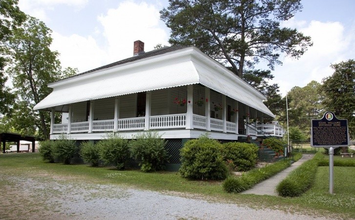 Hank Williams Boyhood Home & Museum