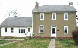Outside of the Phelps-Tavenner house
