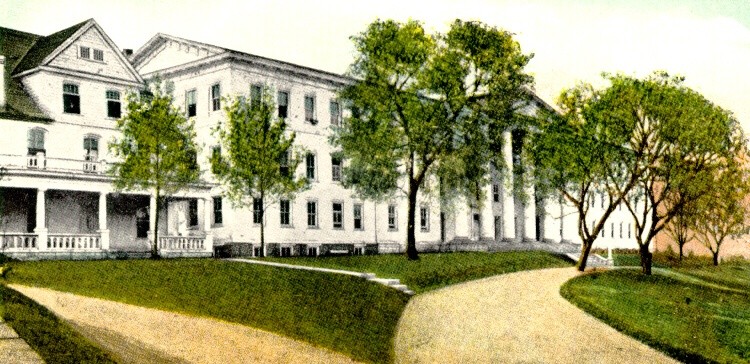 The Academy was a leading institution from 1805 until it closed during the Great Depression