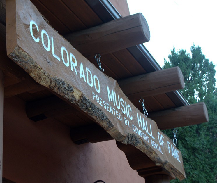 Exterior Sign at Red Rocks Trading Post location