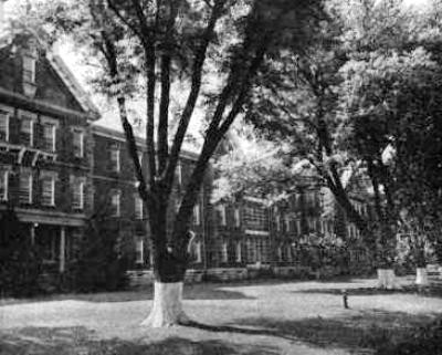 Main entrance to the hospital