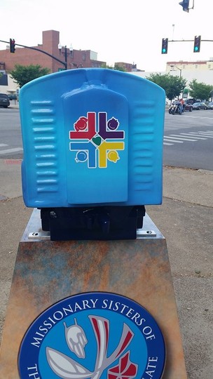 A train clearly displaying the Hoops Family and Children's Hospital "snowflake" that kids searched for within the artwork of the trains; some snowflakes were cleverly hidden by the artists. (Photo courtesy of Artisans Express Facebook page)