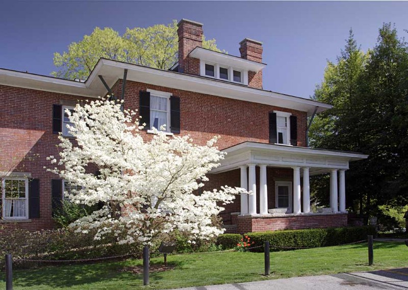 Rear view of Holly Grove Mansion