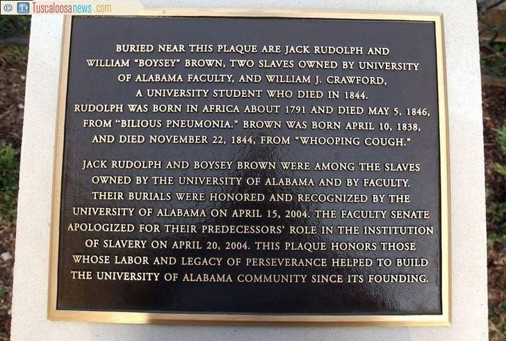 A photograph of the marker outside of the biology building. Photo from TuscaloosaNews.com.