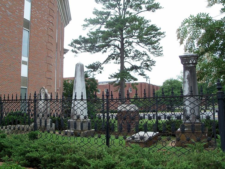 A photograph of the slave graveyard. Photo from CivilWarAlbum.com (http://www.civilwaralbum.com/misc18/ua7.htm)