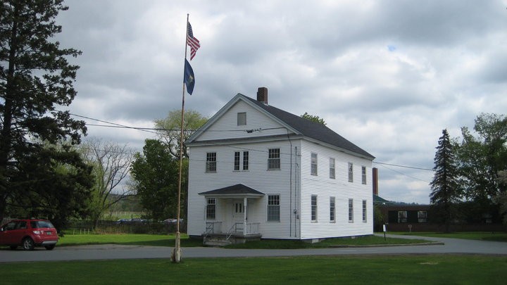 The museum is located in this building, which was constructed in 1840 as part of the Derby Academy and known as "Old North Hall."