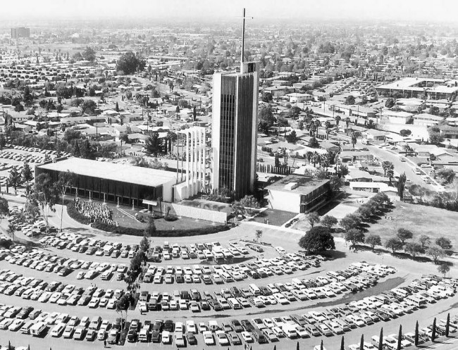 The drive-in/sit-in church in Garden Grove (www.publicculture.org)