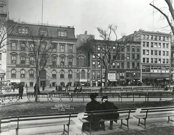 Bryant Park in 1912 (image from Bryant Park official website)