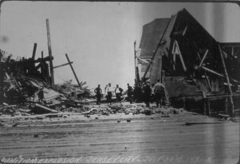 Aftermath of the explosion in 1916 (www.njcu.edu)