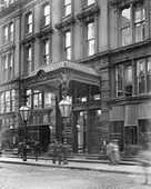 Ladies' entrance to the Palmer House Hotel, Sept. 19, 1903