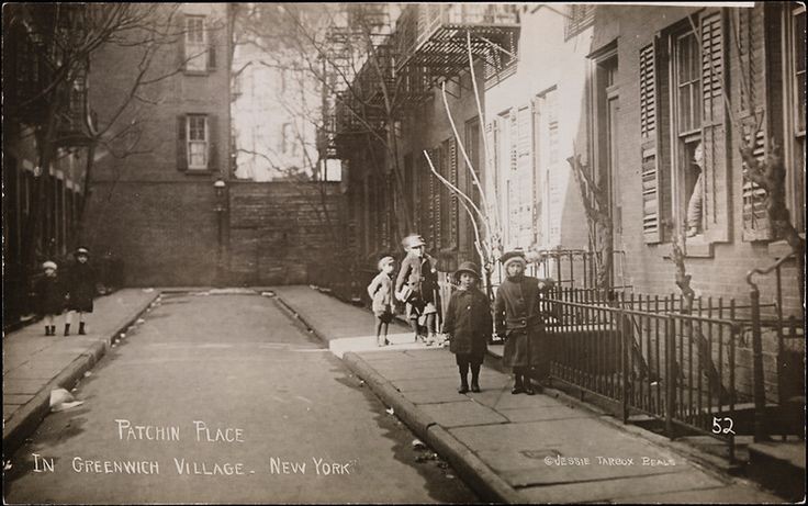 Patchin Place, 1910 (image from Book Club Mom Blog)