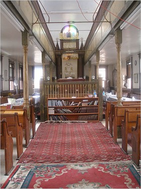 Interior view of the synagogue (www.nytimes.com)