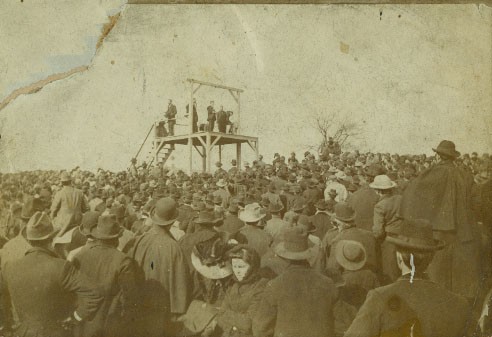 Photo of Morgan's execution along with the large crowd in attendence