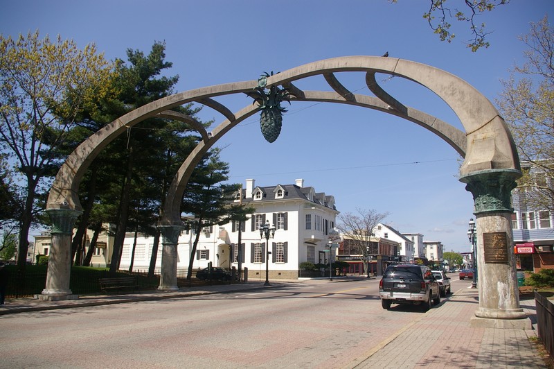 Federal Hill now has a diverse population, but its history as an Italian neighborhood is reflected in this gateway arch that welcomes visitors from the downtown area.