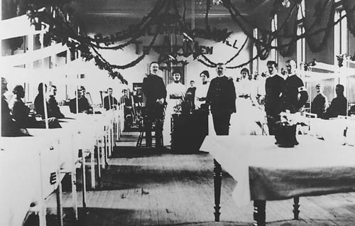 Historic photo of Christmas in a Letterman Hospital ward (image from the National Park Service)