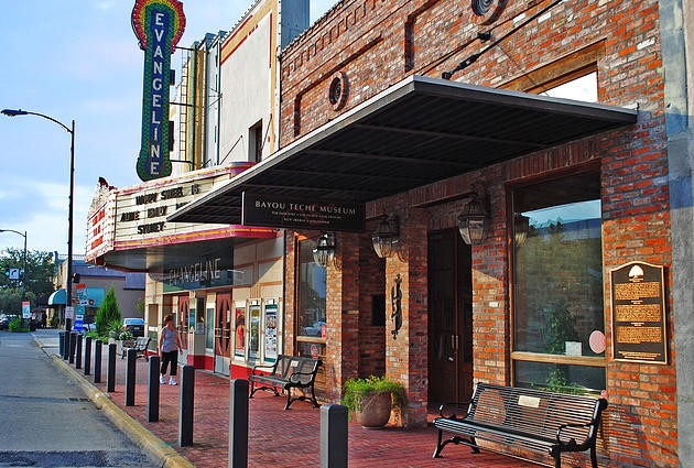 The Bayou Teche Museum located next to the Evangeline Theater.