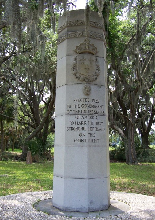 Monument commemorating Charlesfort