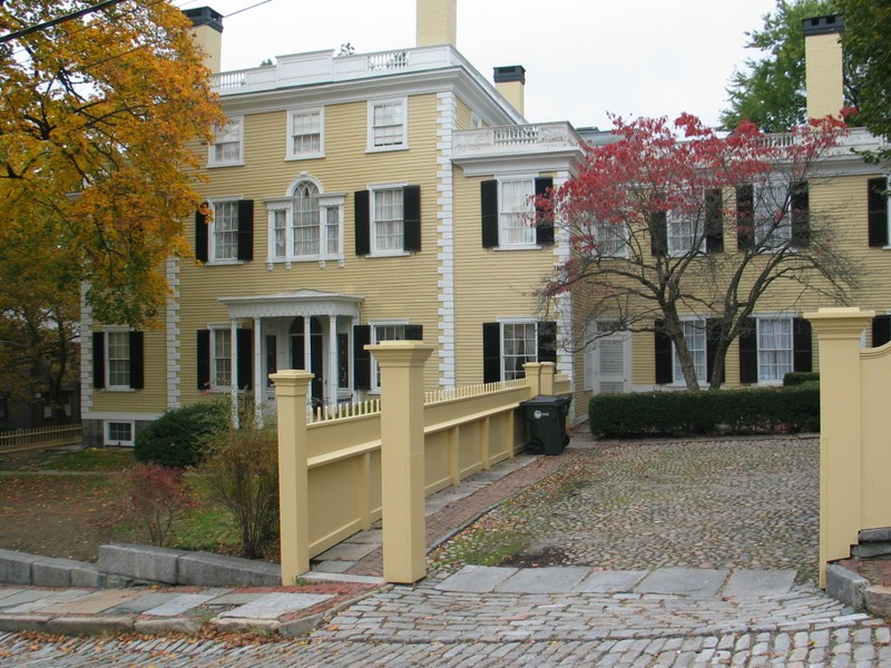 This Georgian mansion was the home of early 19th century shipping magnate Sullivan Door, father of Thomas Wilson Dorr who led the Dorr Rebellion in 1842.