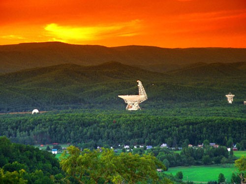 The Robert C. Byrd Green Bank Telescope is nestled in the mountains of West Virginia