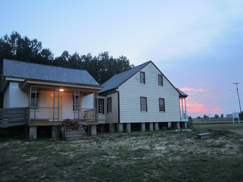 The east facade showing the rear addition added around 1840 which is currently a classroom. 