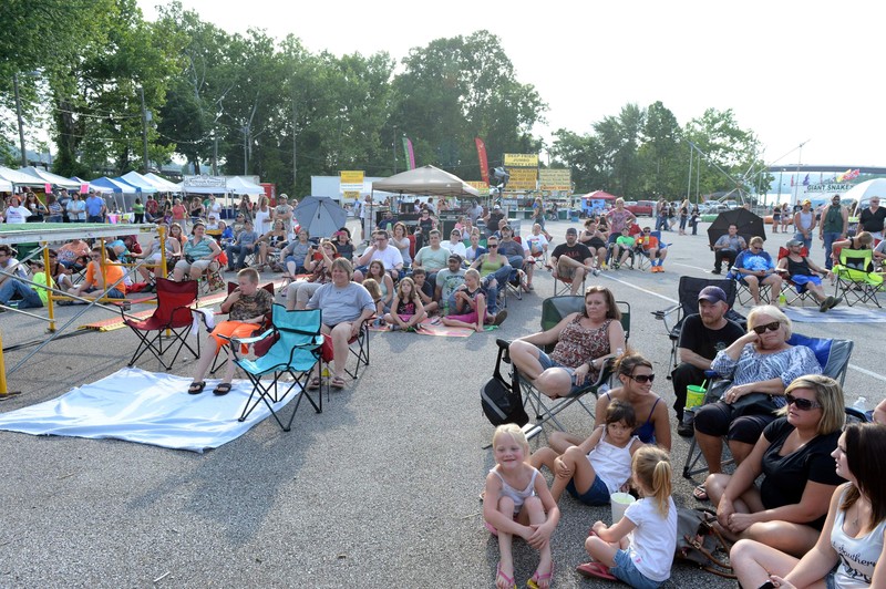 View of Roadside Park in St. Albans during Riverfest. 