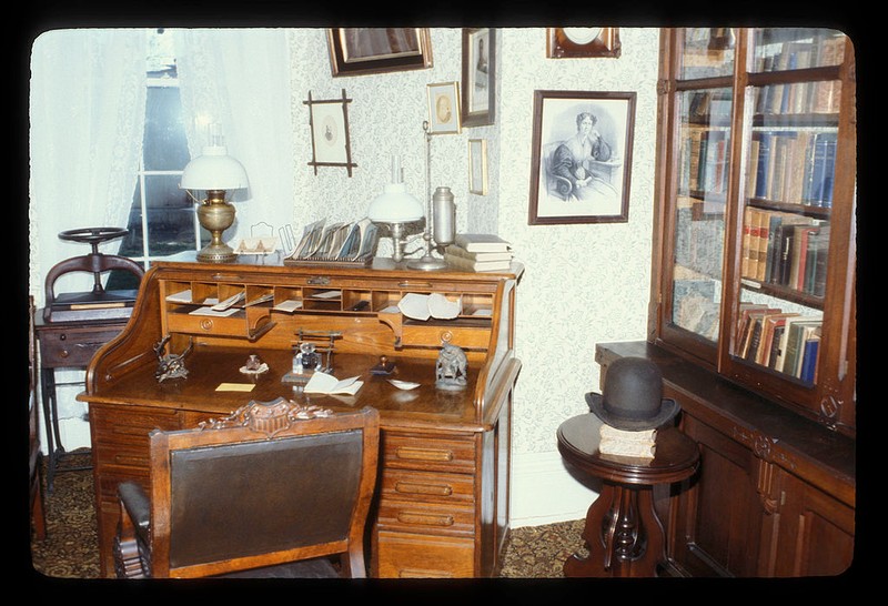 Douglass's study. After Douglass's death in 1895, his widow founded the Frederick Douglass Memorial and Historical Association in 1900. This group, along with the National Association of Colored Women, owned the house until 1962.