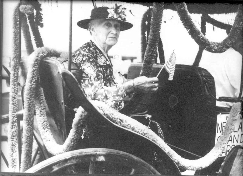 Mary Juanita DeLapp Newland, July 4, 1939. Source: City of Huntington Beach archives.