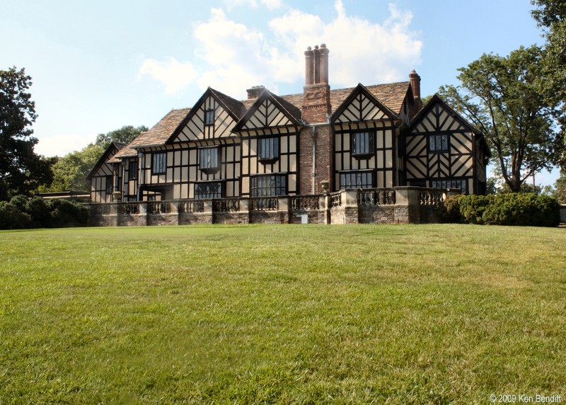 Agecroft Hall in all its Tudor grandeur.  