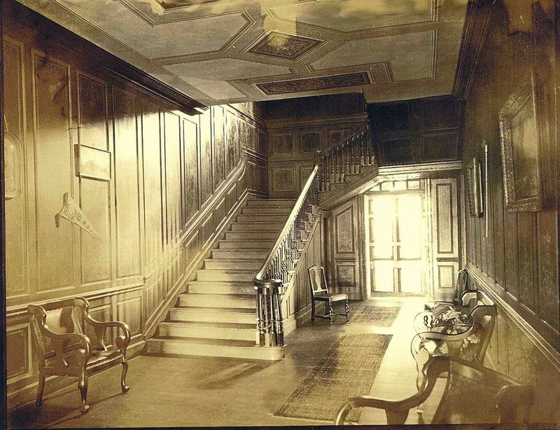 Interior/grand staircase of Wilton in 1910