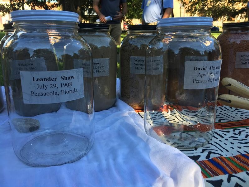 Mason jar, Water, Preserved food, Glass bottle