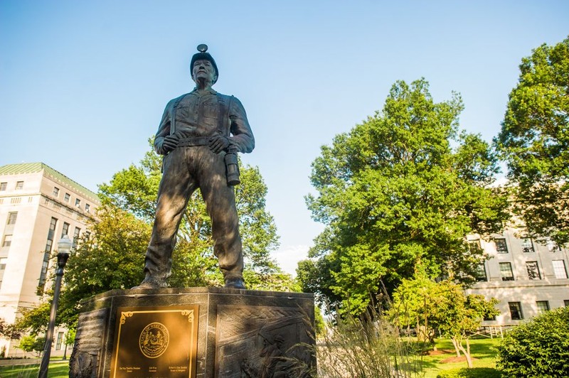 Alternate view of the statue.