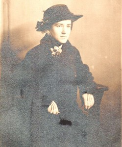 Violet Merchant