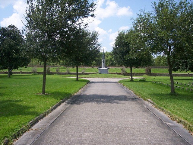 Pathway leading to the Memorial