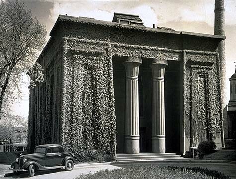 1937 photo of ivy-covered building. It would be renovated 2 years later. VCU Libraries, Tompkins-McCaw Library, Special Collections & Archives