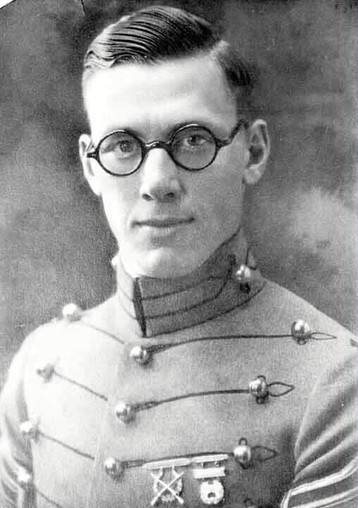 Toftoy as a cadet at West Point. Courtesy of Arlingtoncemetery.net