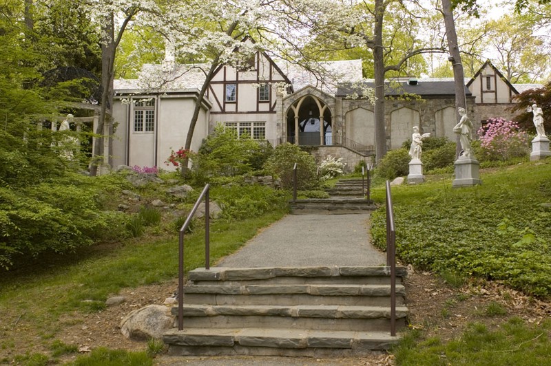 Stamford Museum in former home of fashion Designer, Henri Bendel